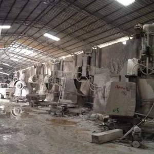 生產(chǎn)車(chē)間